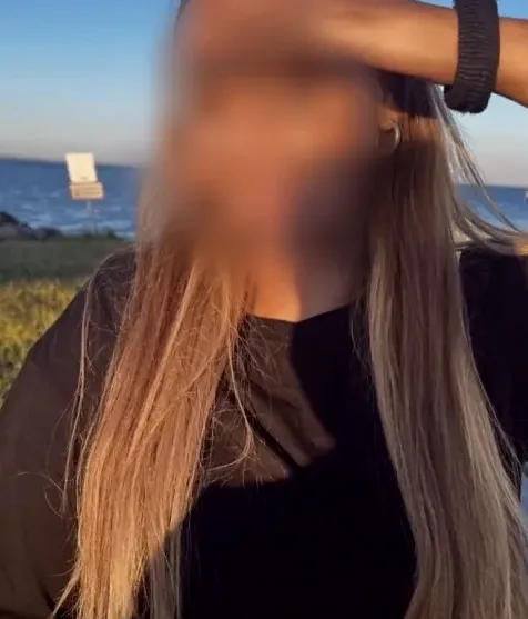 Fleur, 20