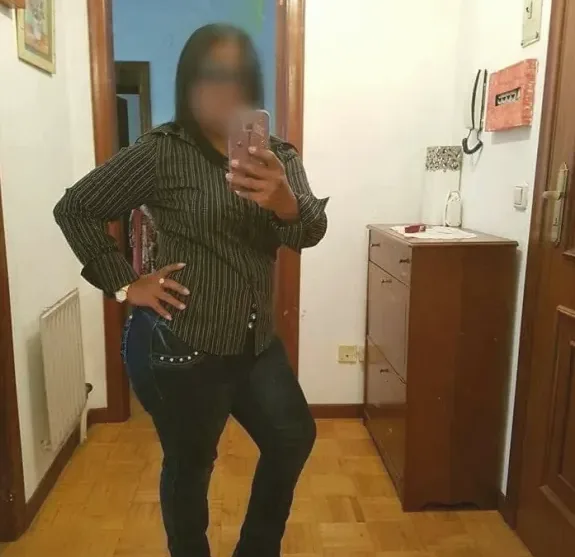 Imane, 39