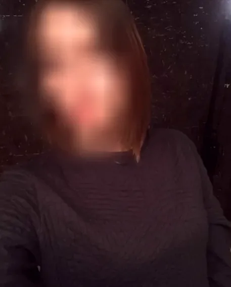 Lynn, 24