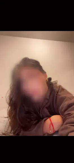 Monique, 24