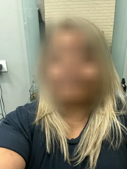 Nadia, 40