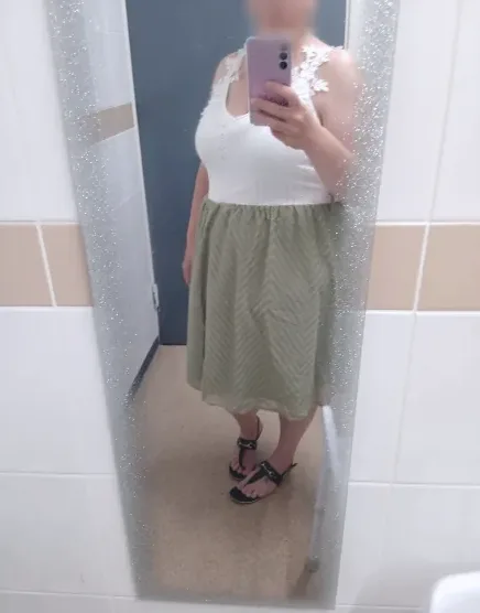 Noor, 38