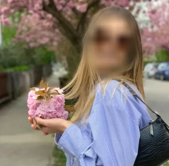 Noor, 23