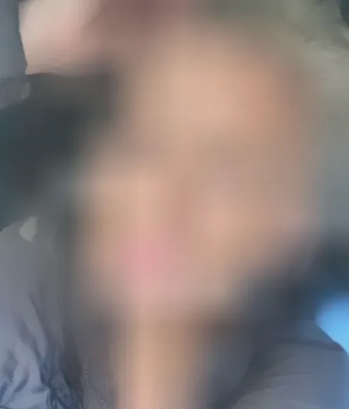 Shania, 32