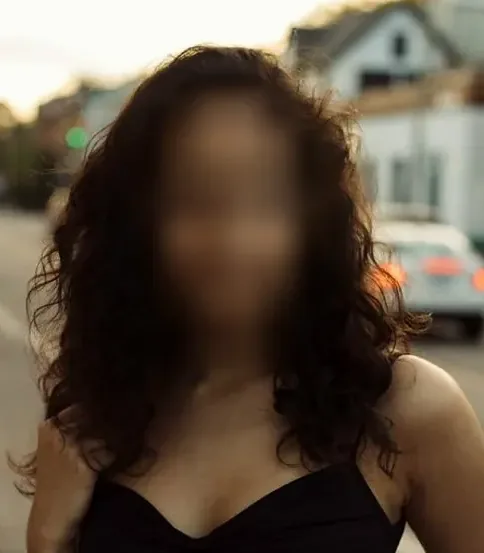 Sofie, 27