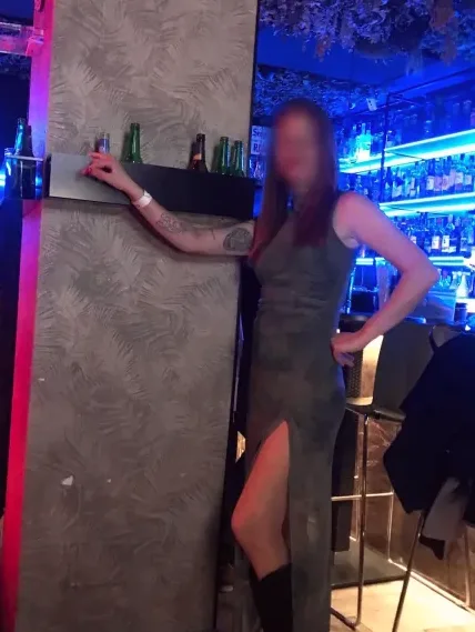 Zeynep, 40